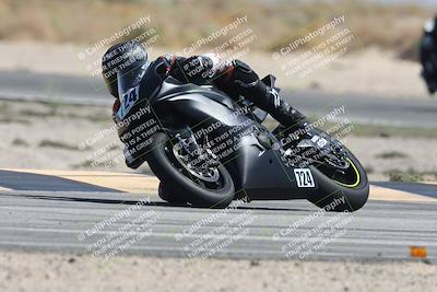 media/Oct-04-2025-CVMA (Sat) [[408bcdd6e4]]/Race 4-Formula Middleweight (Holeshot)/